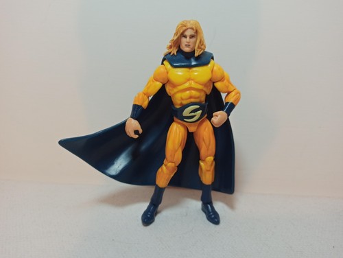Hasbro sentry marvel universe - hasbro,